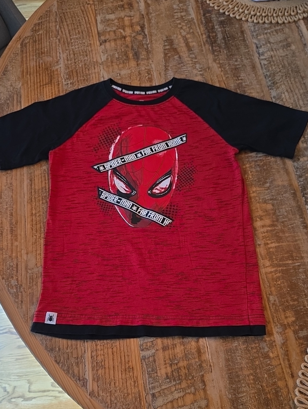 Marvel Red & Black Spider-Man Raglan Short Sleeve Tee - Kids